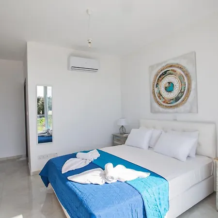Olive Sun, Beautiful, Contemporary 3bdr With Private Pool פרוטאראס