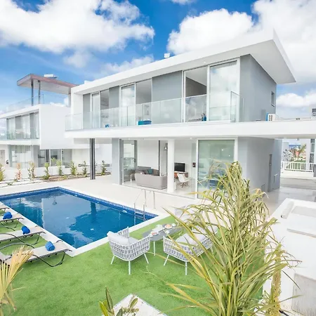 Olive Sun, Beautiful, Contemporary 3bdr With Private Pool וילה