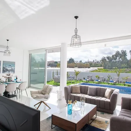 Olive Sun, Beautiful, Contemporary 3bdr With Private Pool וילה פרוטאראס
