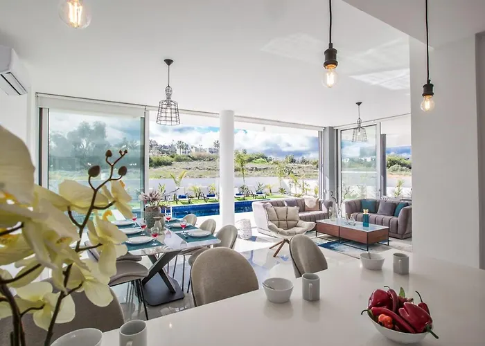 Olive Sun, Beautiful, Contemporary 3bdr With Private Pool Vilă *